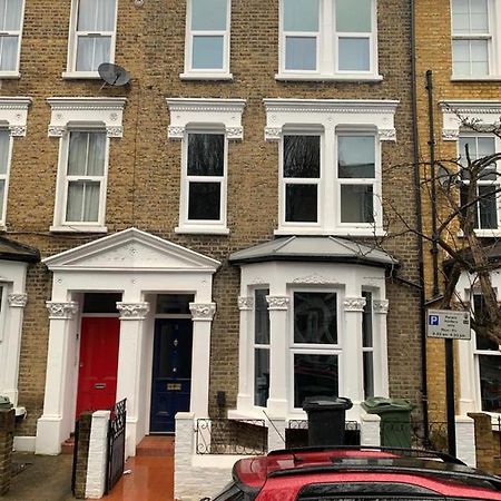 Beautiful 1-Bed Studio In London Exterior photo